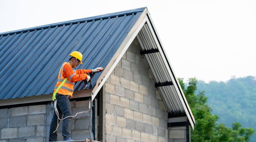 Professional gutter cleaning in Hephzibah, GA